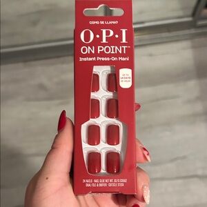 OPI On Point Instant Press-On Mani in Bold Red